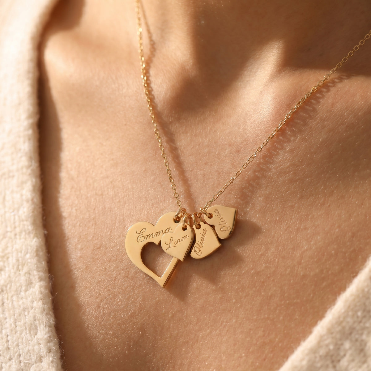 Personalised Family Heart Necklace – Mum & Children Name Necklace